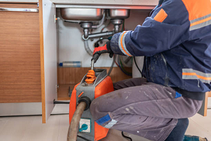 Maltepe Lavabo Tikali Boru Açma